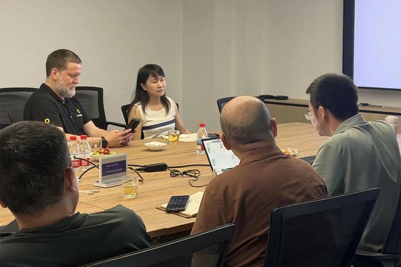 瑞士coatmaster创始人到访佛山翁开尔：深化技术落地，共探品控数字化新路径